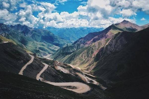 自驾进西藏有哪些路线