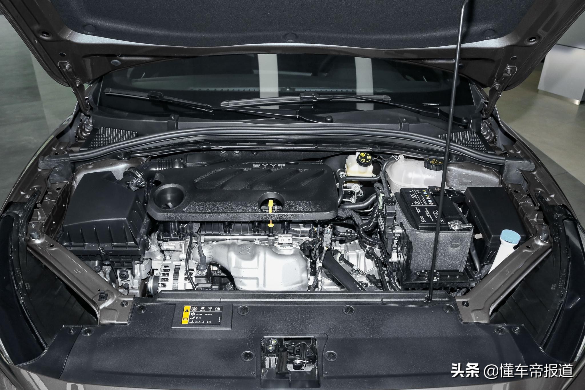 新车 | 售6.79万元起 全新名爵MG5正式上市