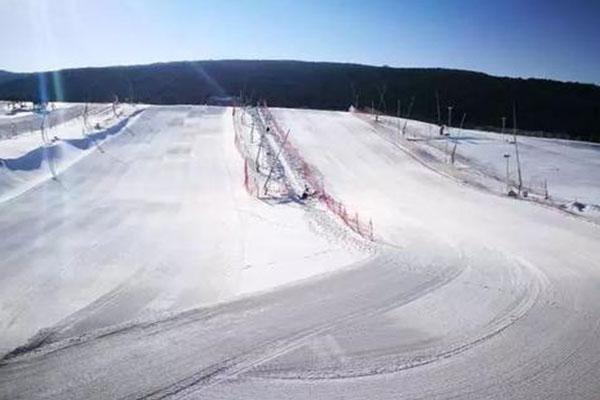 嵩顶滑雪场开放时间及门票价格和交通指南