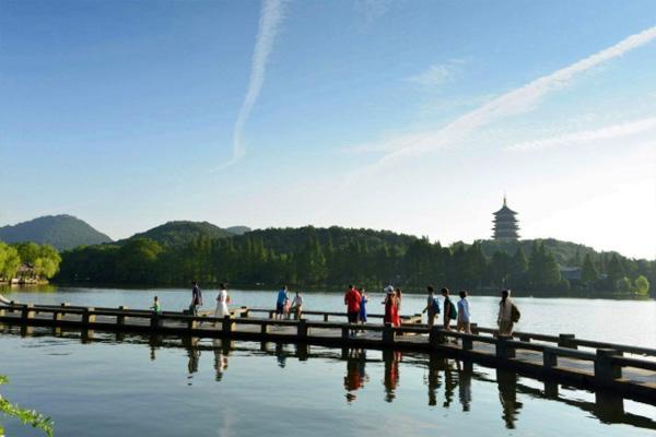 杭州西湖景区景点推荐及旺季停车收费标准