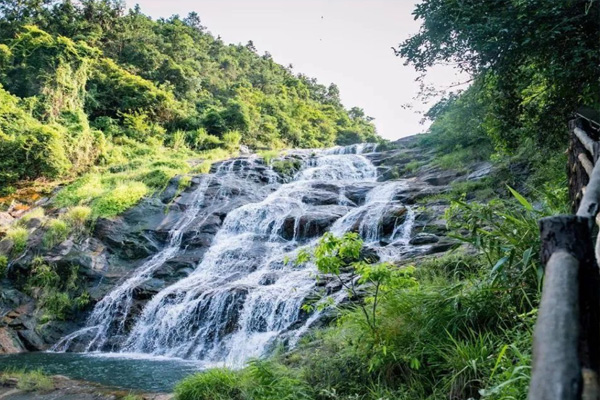 马峦山郊野公园碧岭瀑布群看点_马峦山瀑布走哪个入口