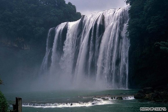 贵州黄果树瀑布：　无与伦比的大型瀑布