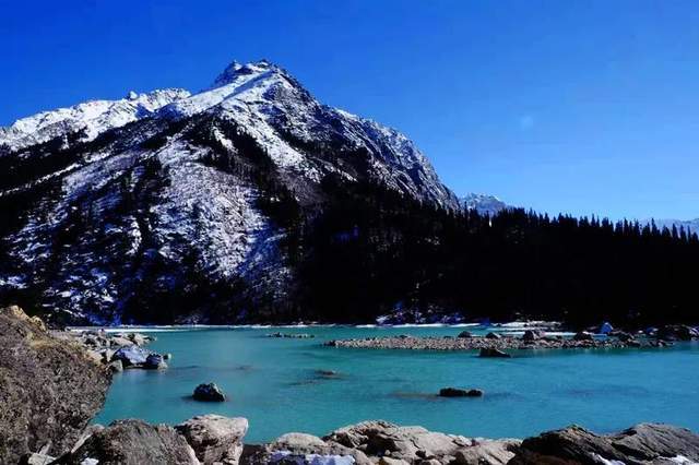「然乌湖」藏东最美的圣湖